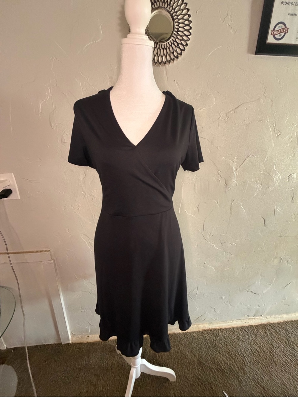 SO Black V-Neck Short Sleeve Midi Fit-and-Flare Dress